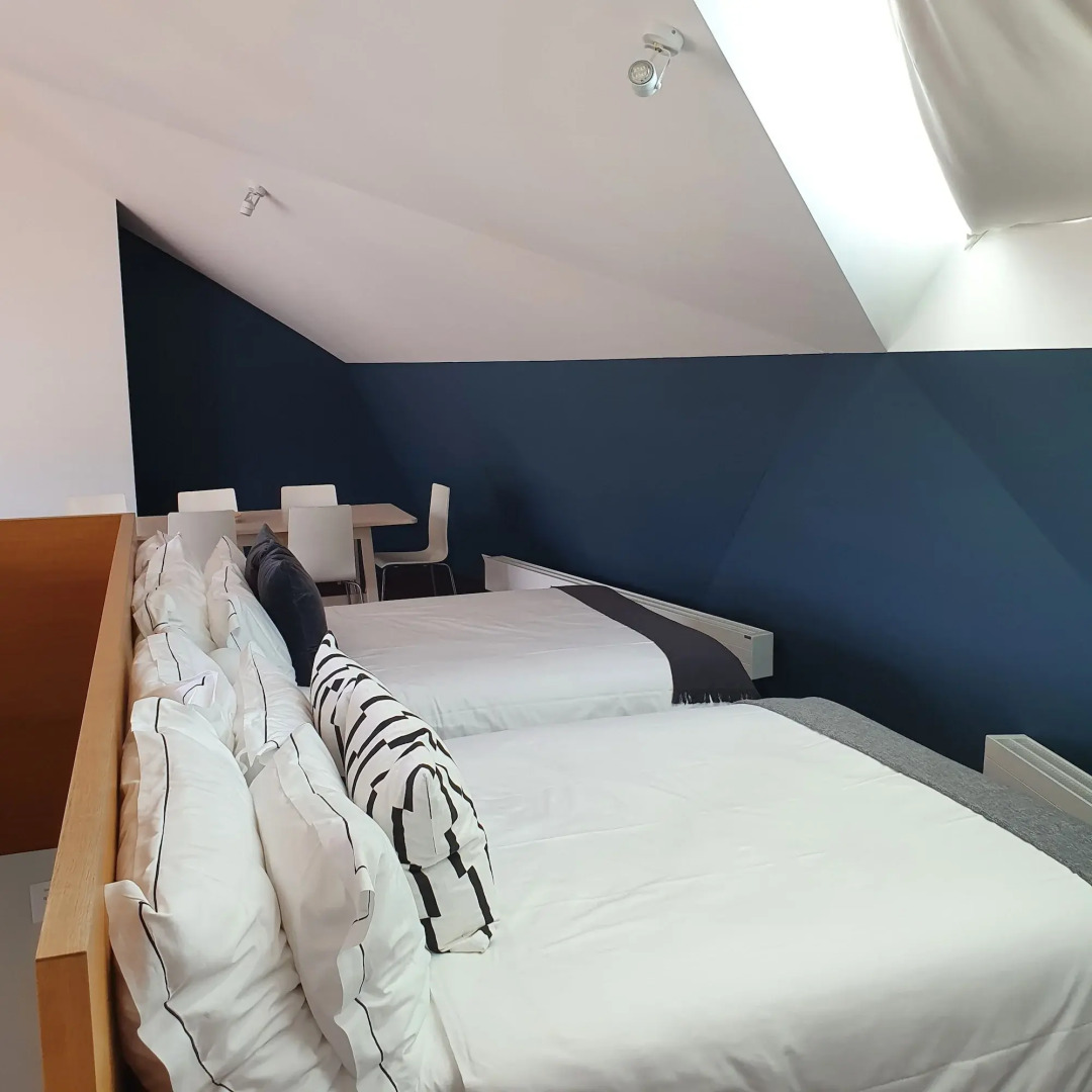 Top city center Lion Monument