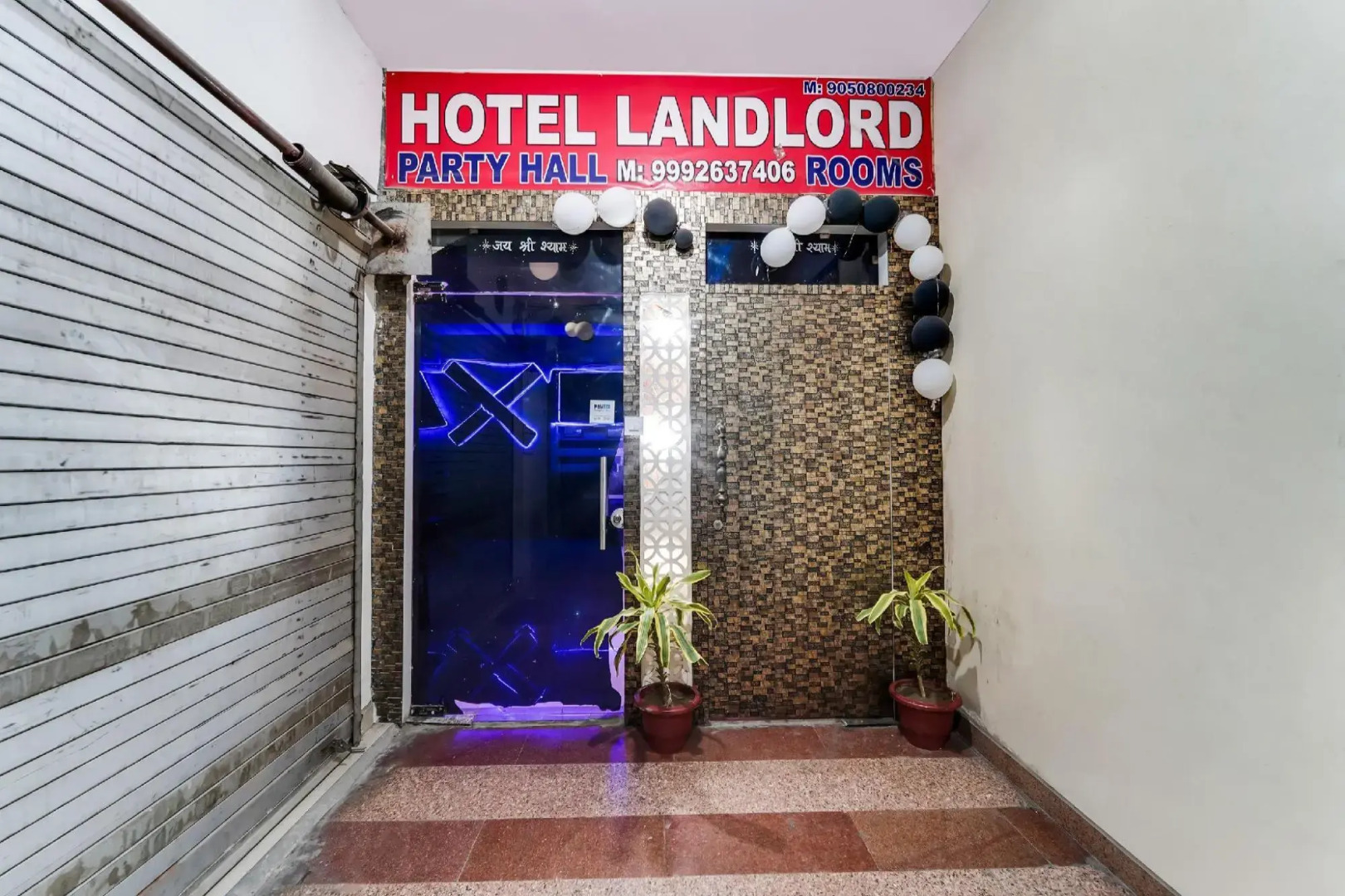 Hotel Landlord by OYO Rooms