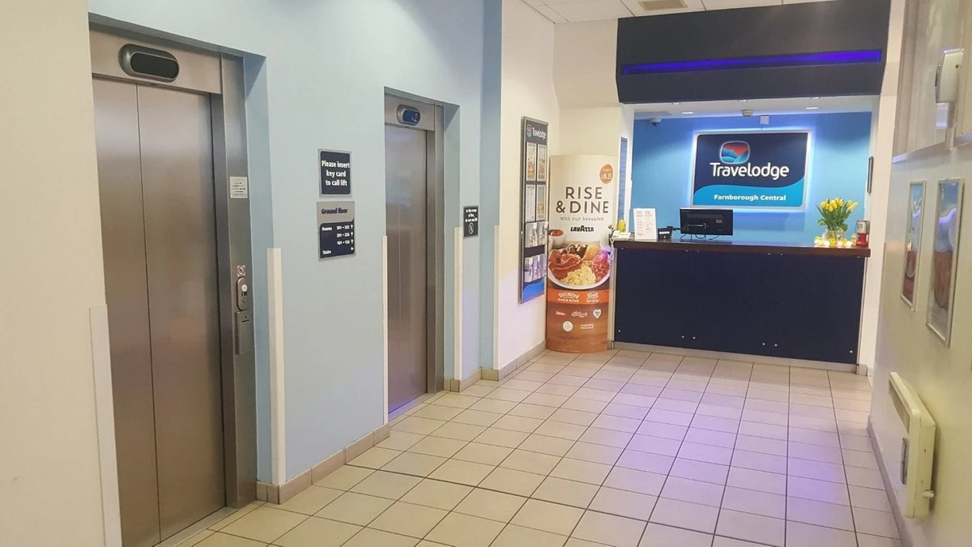 Travelodge Farnborough Central