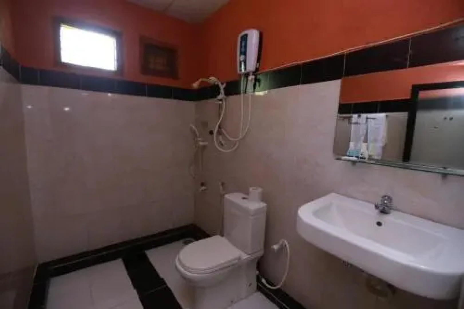 Eco Hotel Black & White - Anuradhapura