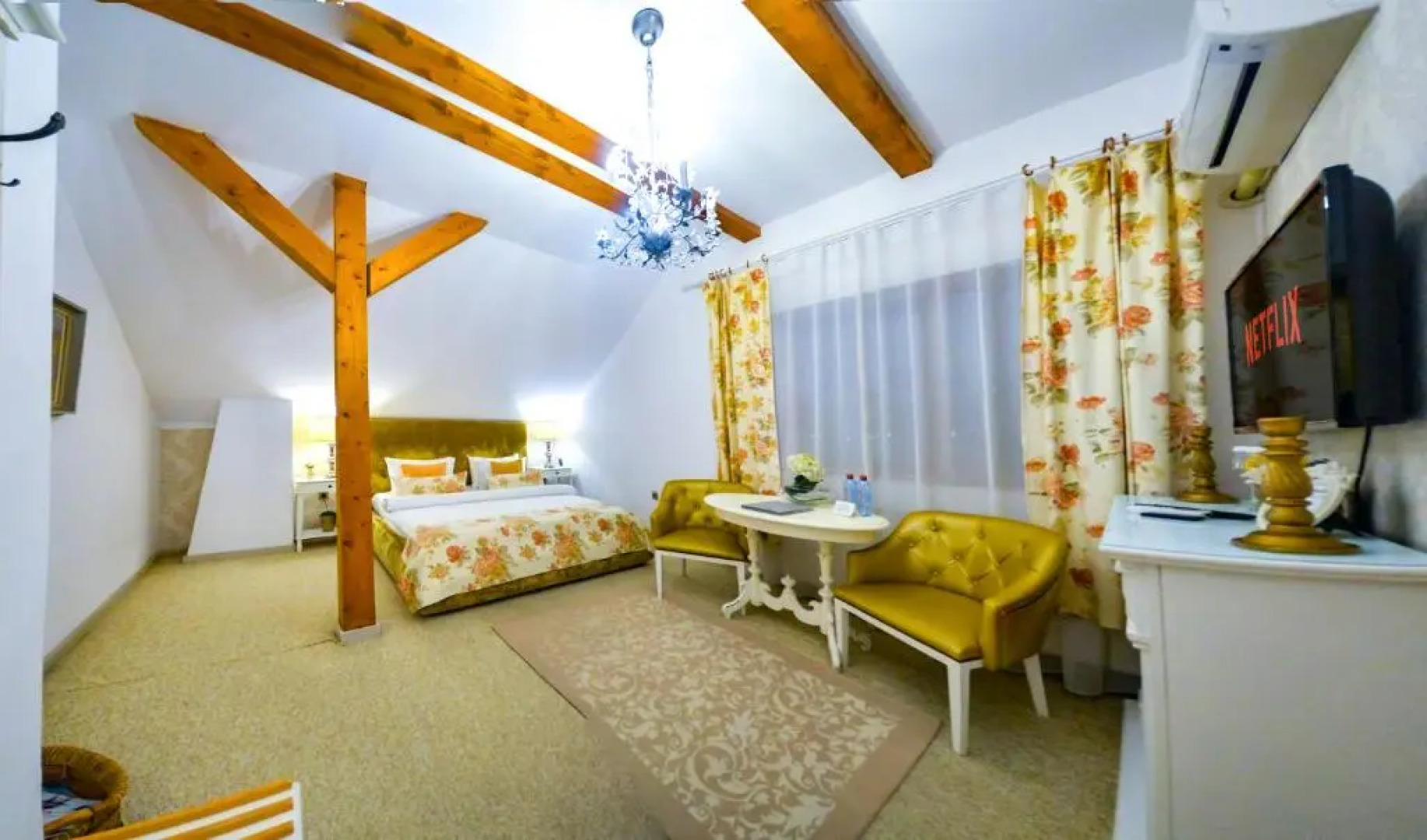 Vila SaraDa Boutique