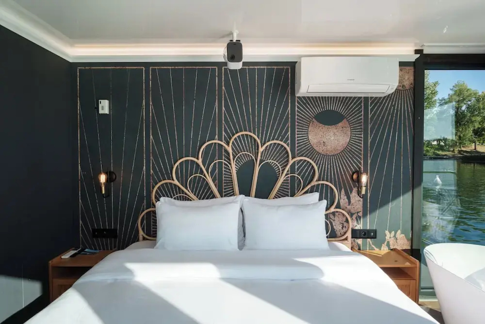 L'Escale Royale Port Ilon Seine Giverny