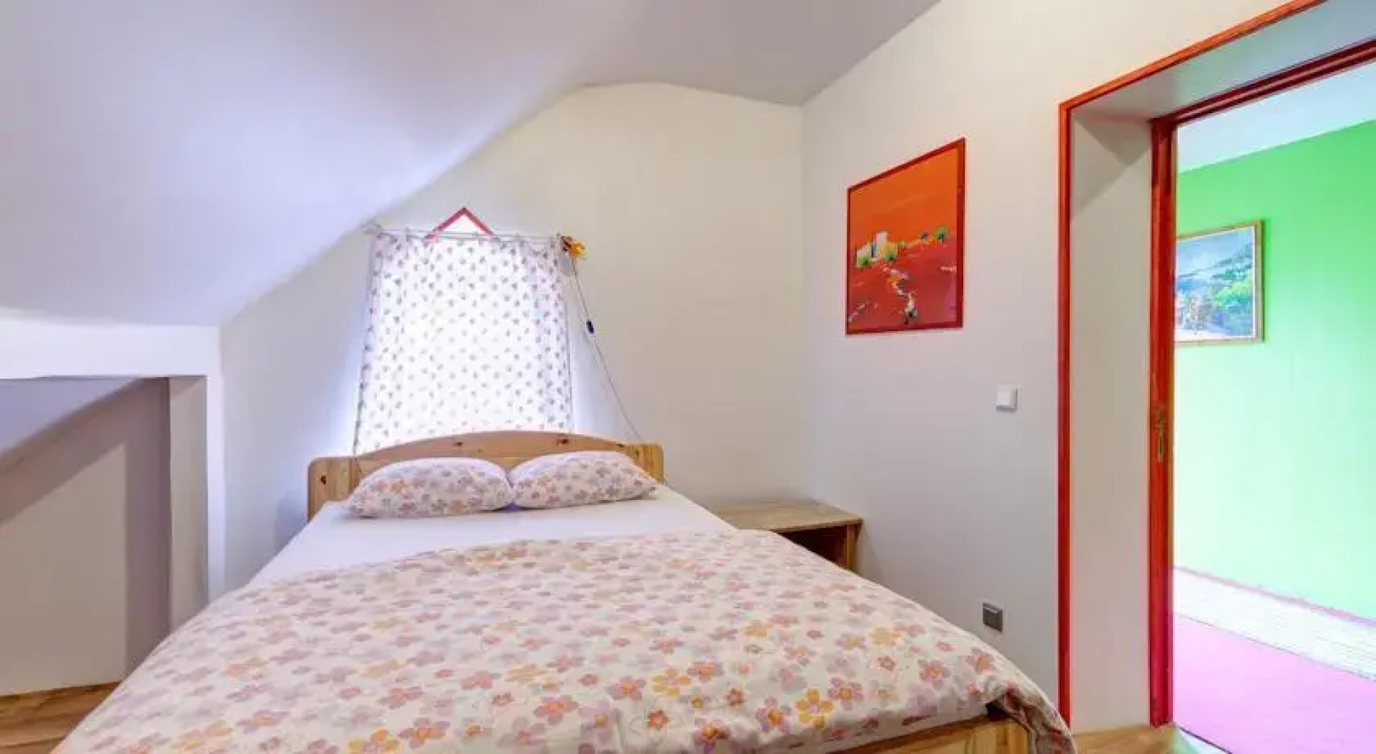 Travellers Beach Hostel