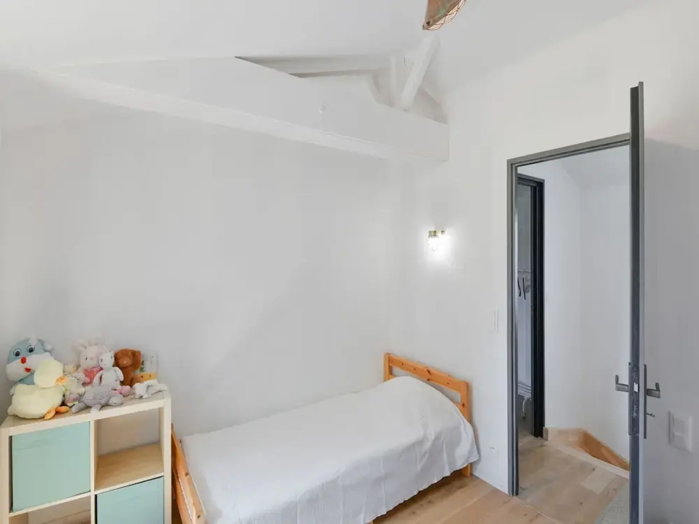 Villa in Lanton Near the Beach With Harbour View