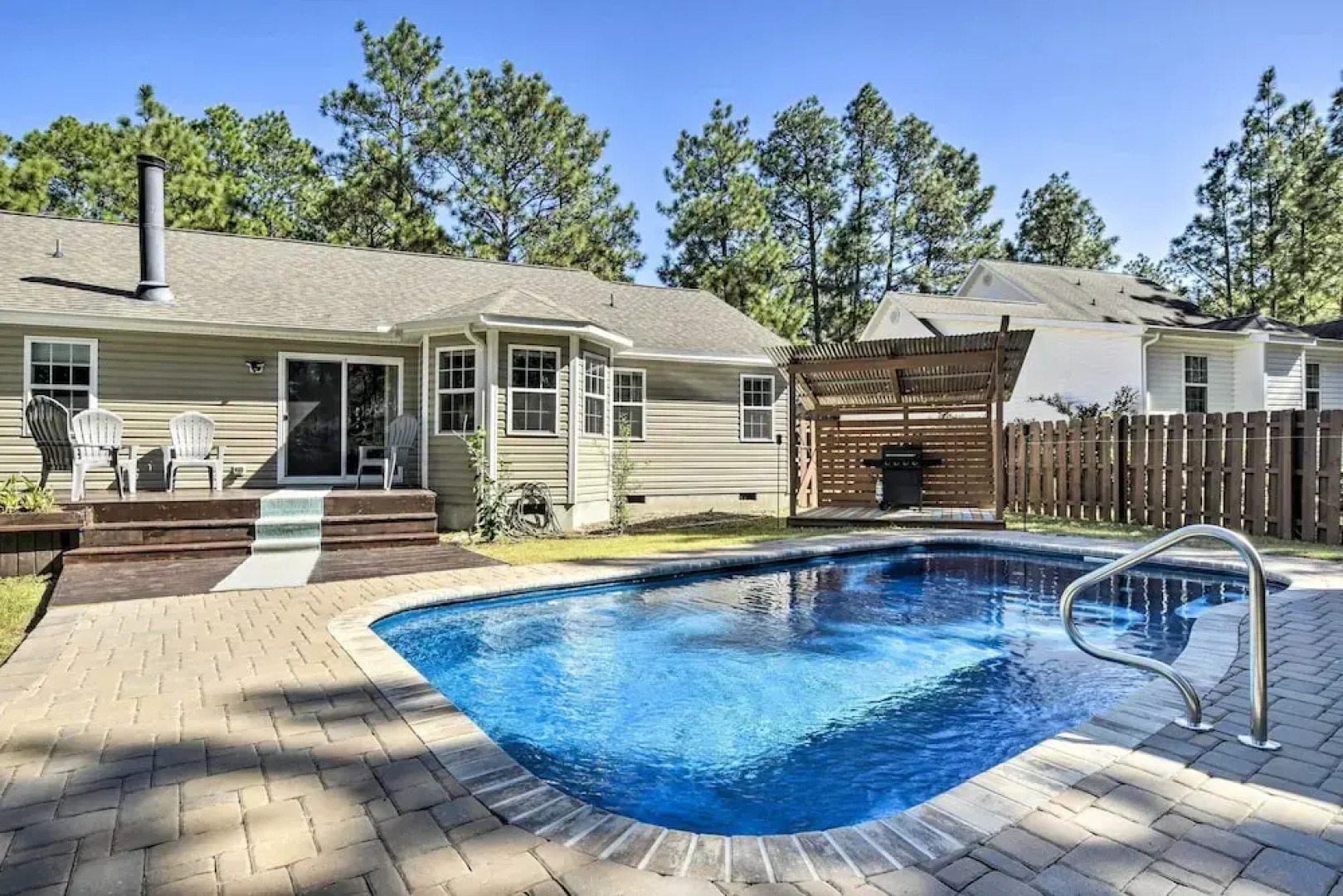 Idyllic Pinehurst Home, Near Golf Course!