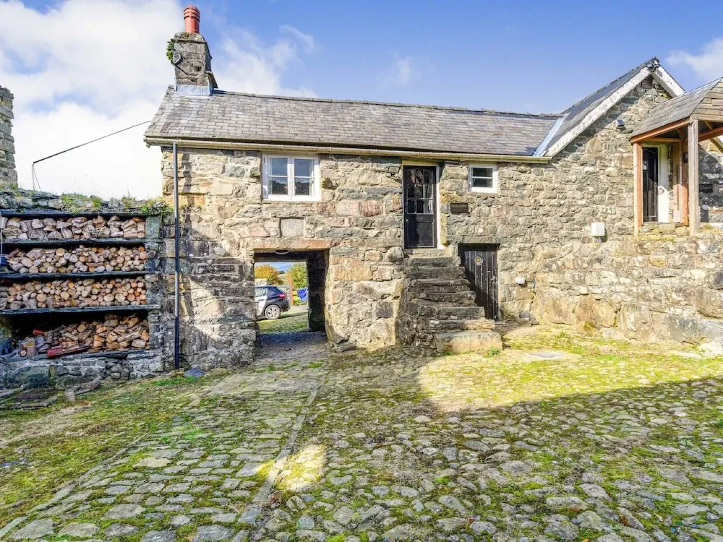 Host Stay The Hideaway