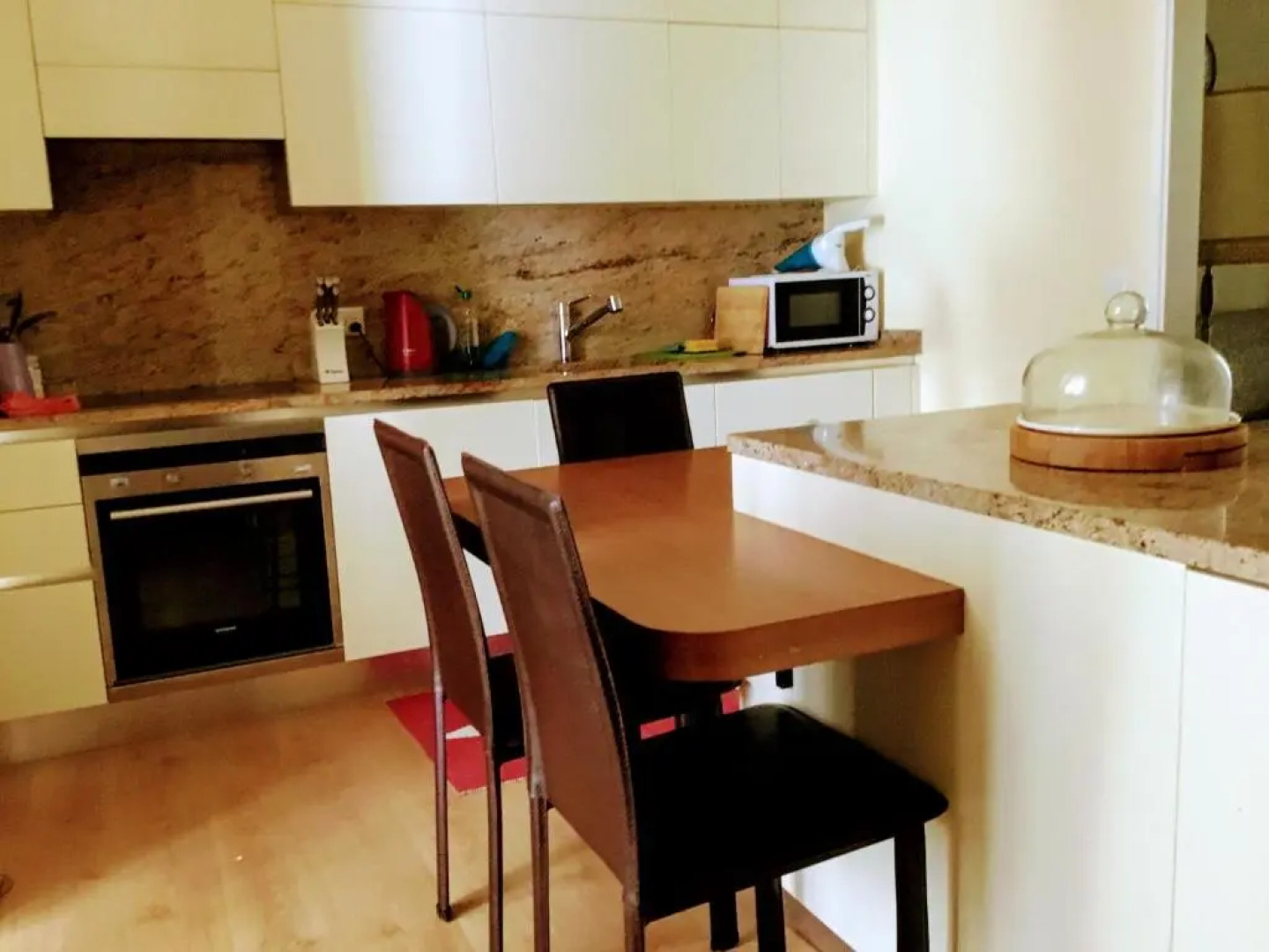 Central lakefront apartment