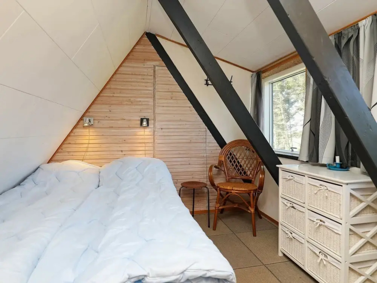 Lovely Holiday Home in Lemvig with Hot Tub