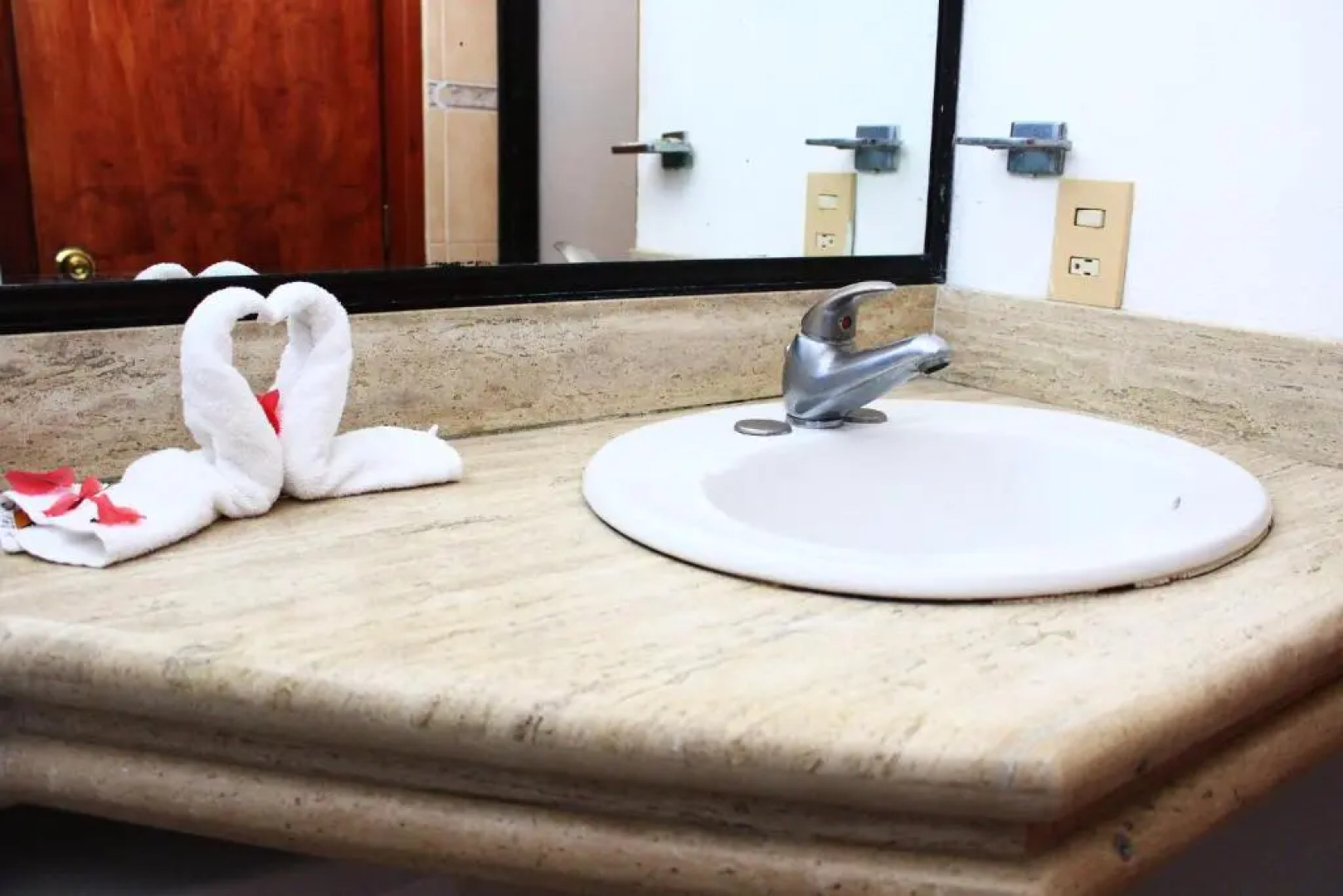 Maya Del Centro - Adults Only