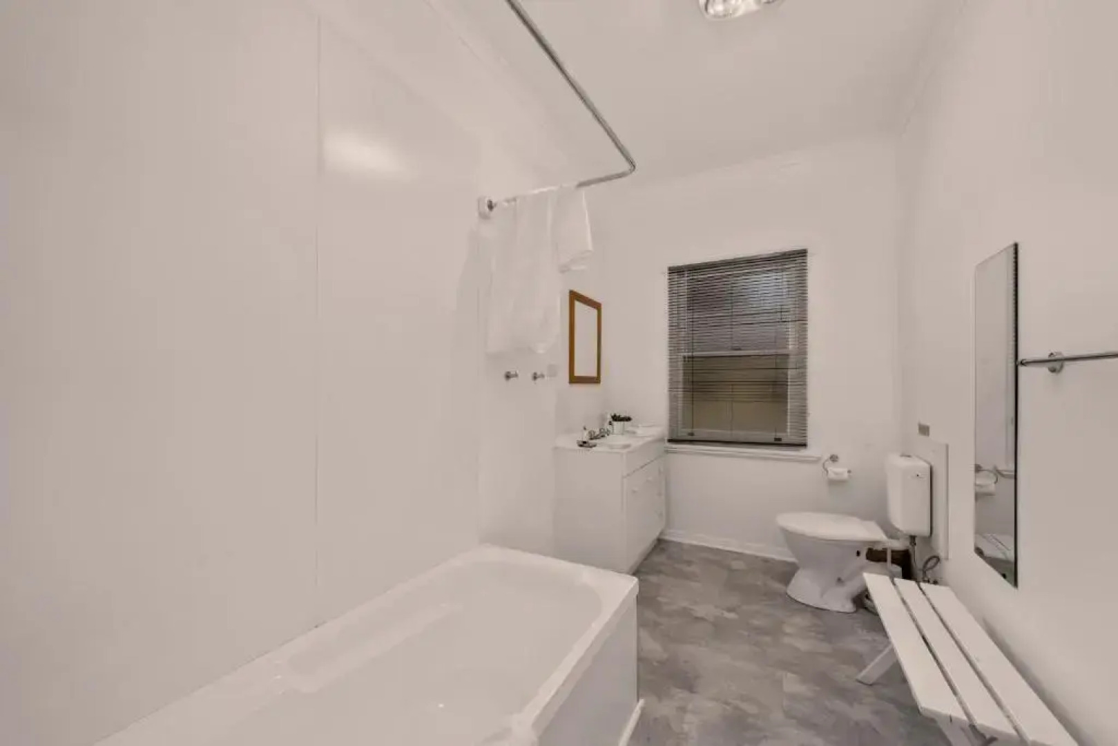 Giants Table and Cottages