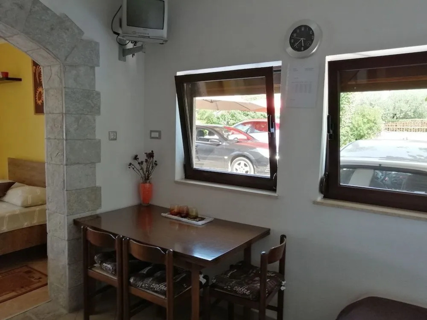 Viktor Rooms and Apartments