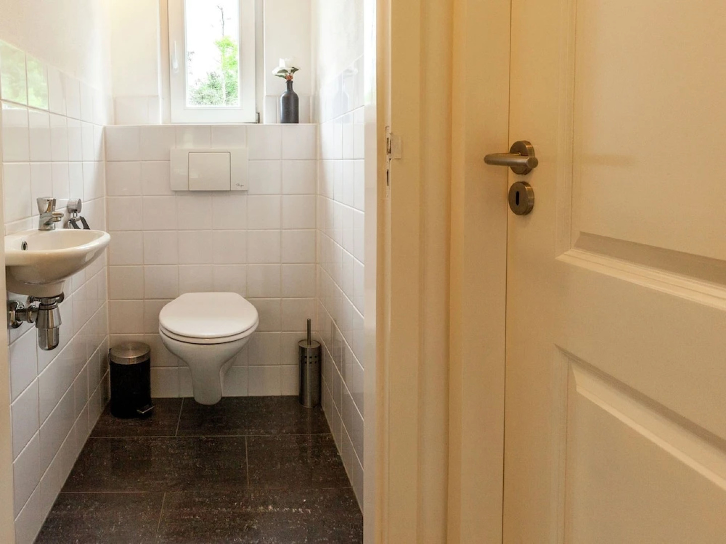 Spacious Chalet with Fenced Garden in Forest in Vieuxville