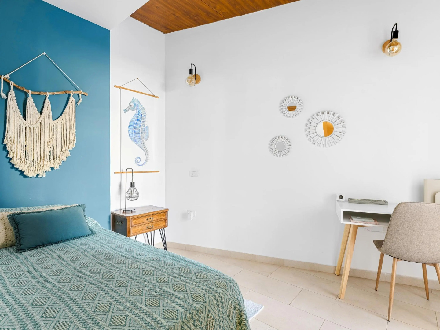 Boutique loft with BBQ terrace and ocean views