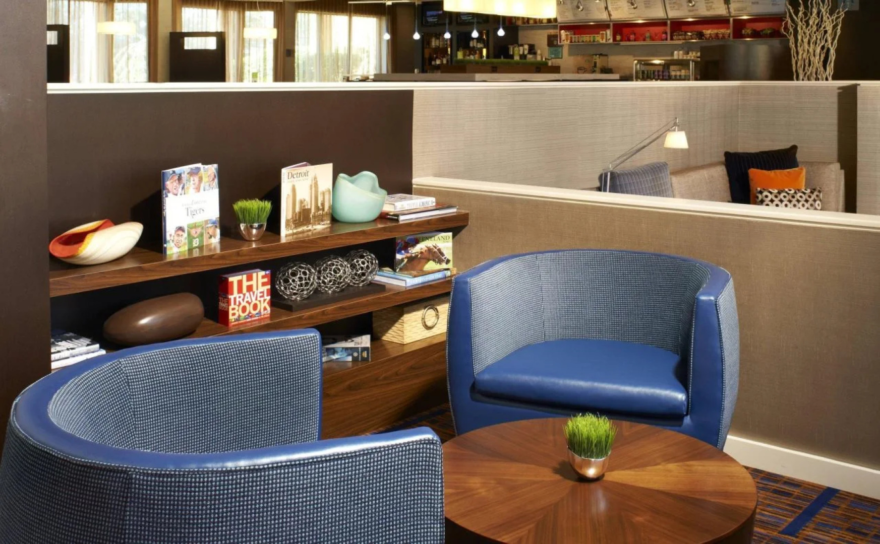 Courtyard by Marriott Detroit Warren