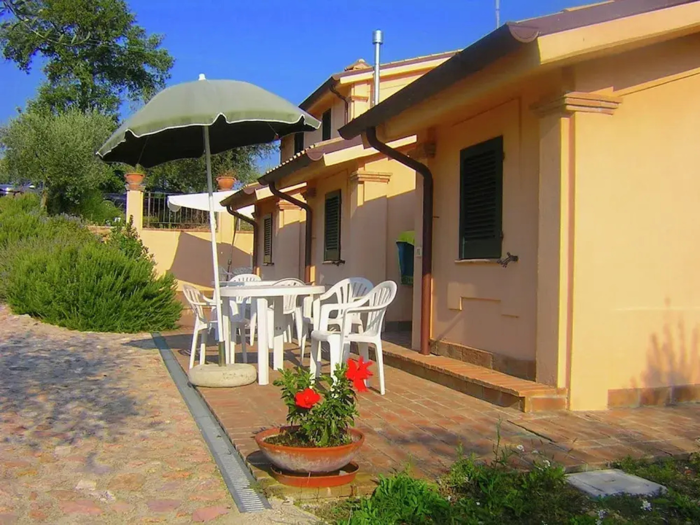 Farmhouse in Giano Dell'umbria with Hot Tub, Swimming Pool