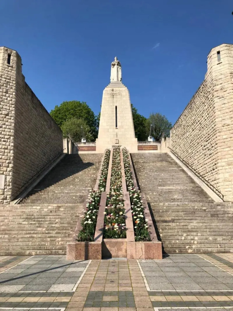 authentic by balladins - Hôtel le Privilège