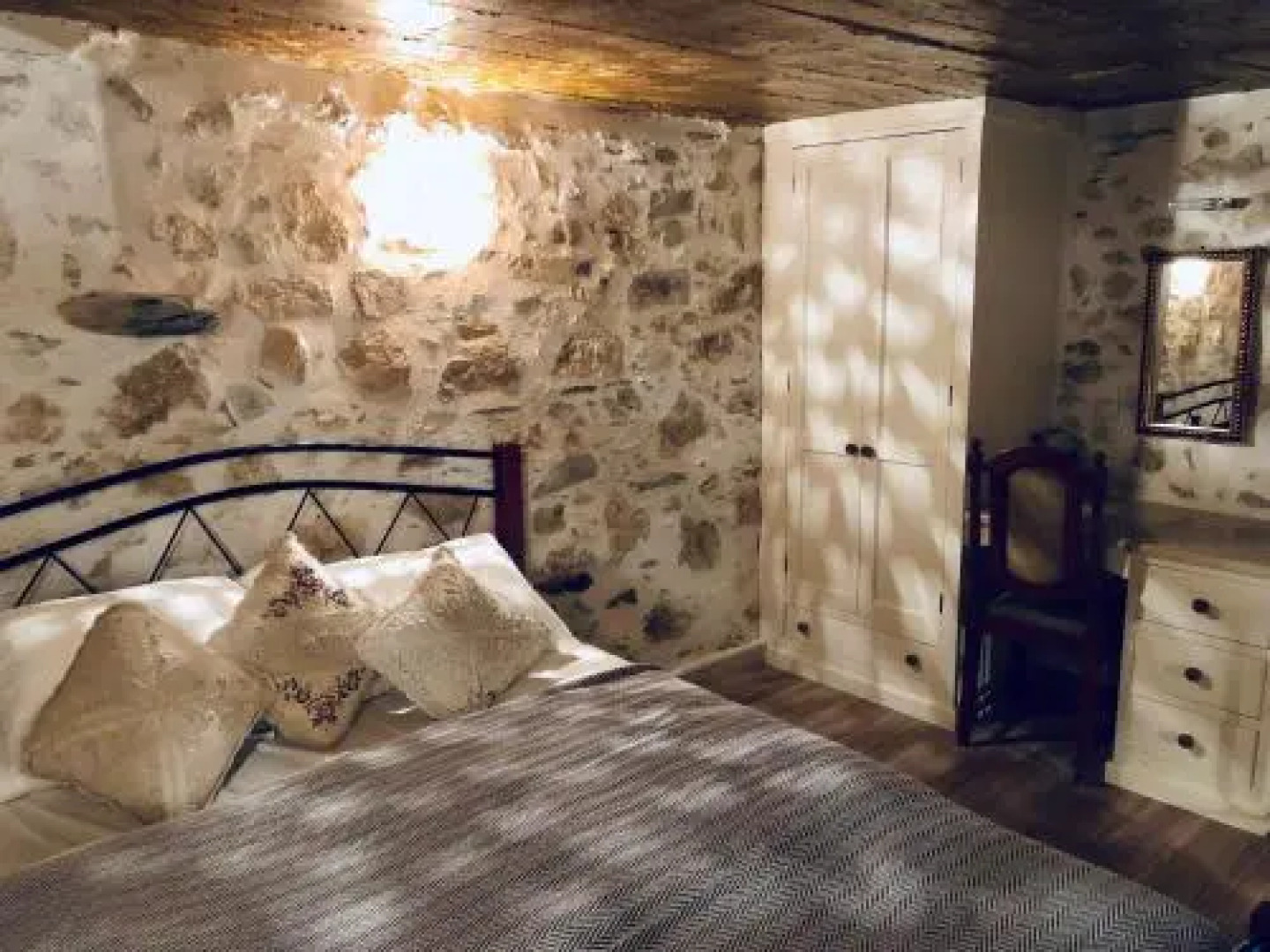 Villa Kamares Boutique Spa Apartments