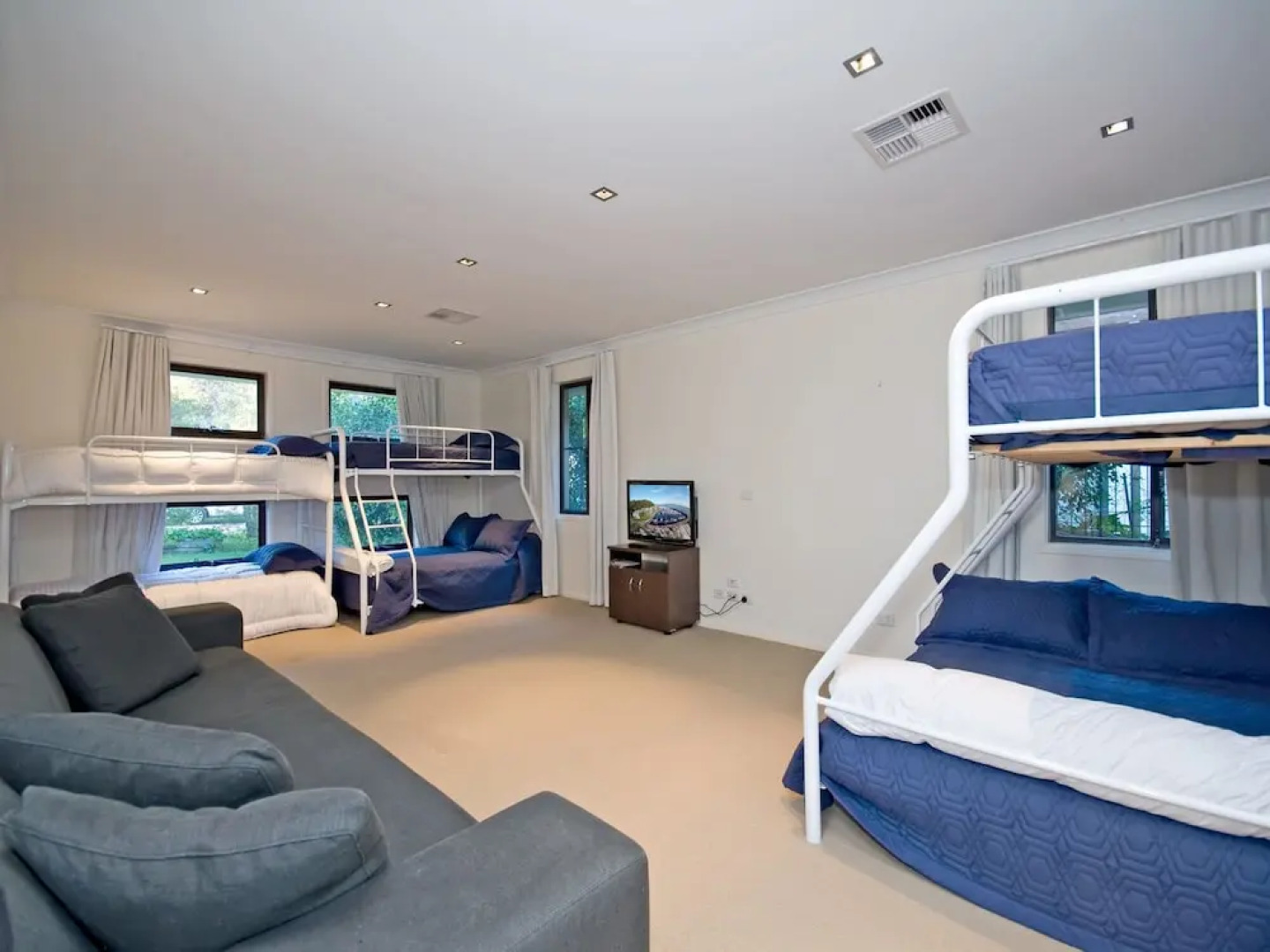 Sea Pearl, 10 Corlette Point Road