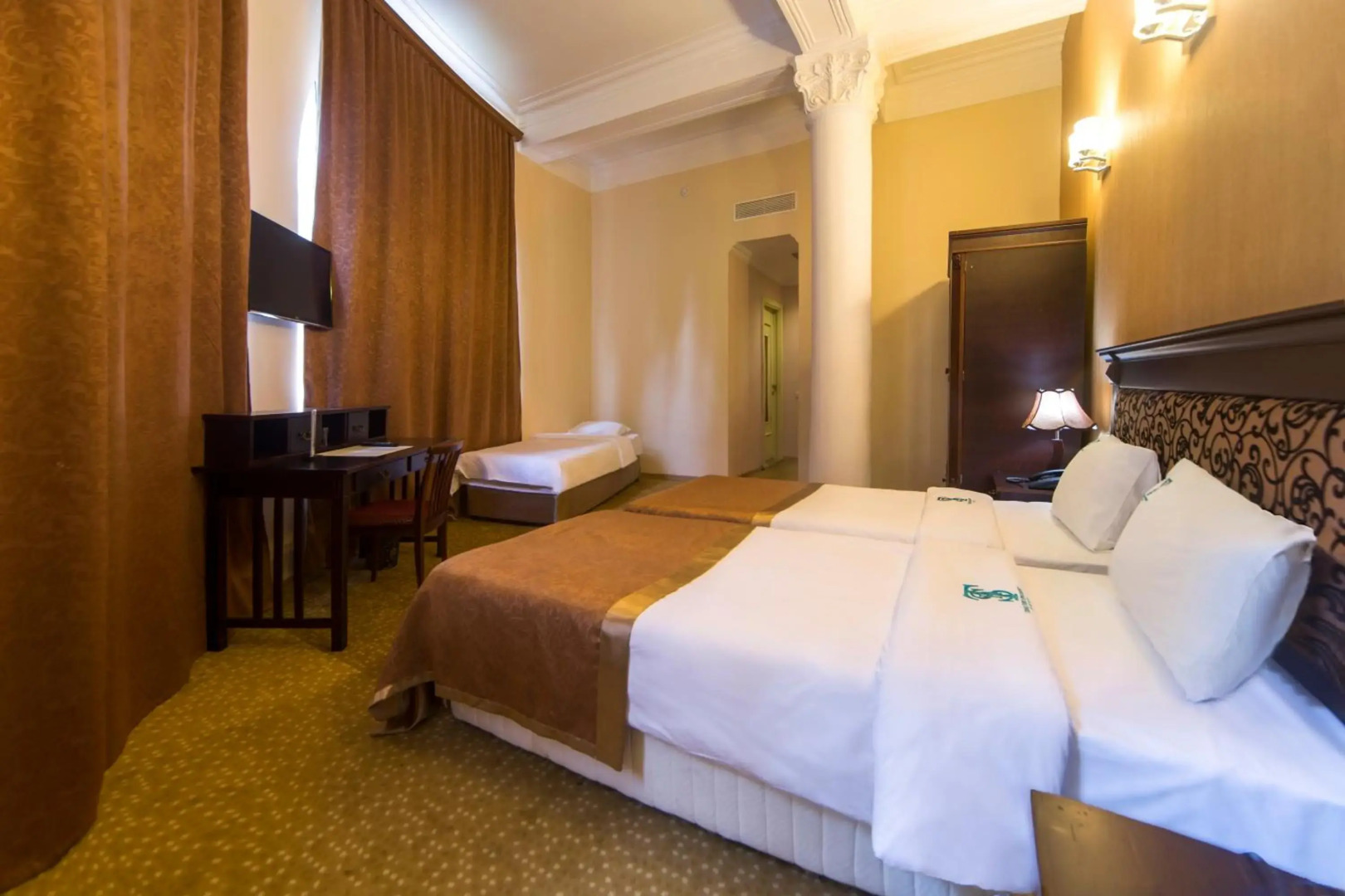 Отель Legends Tskaltubo Spa Resort