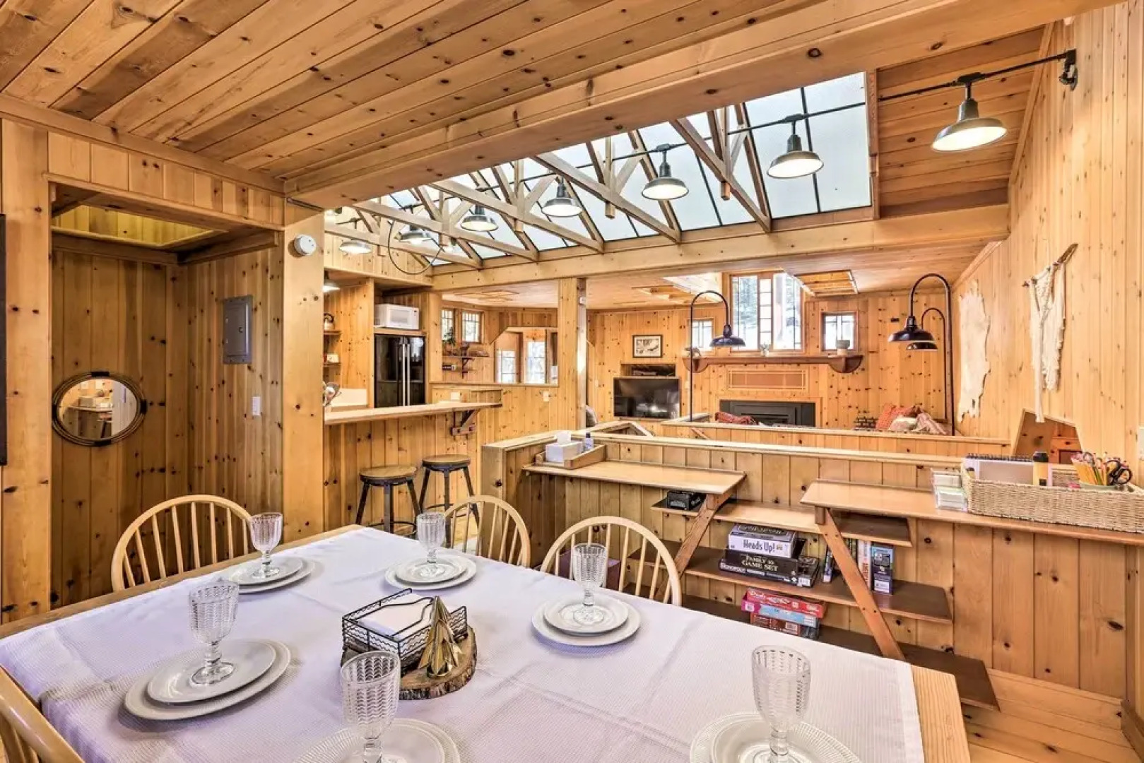 < 1 Mi to Heavenly Lifts: Tahoe Area Townhome!