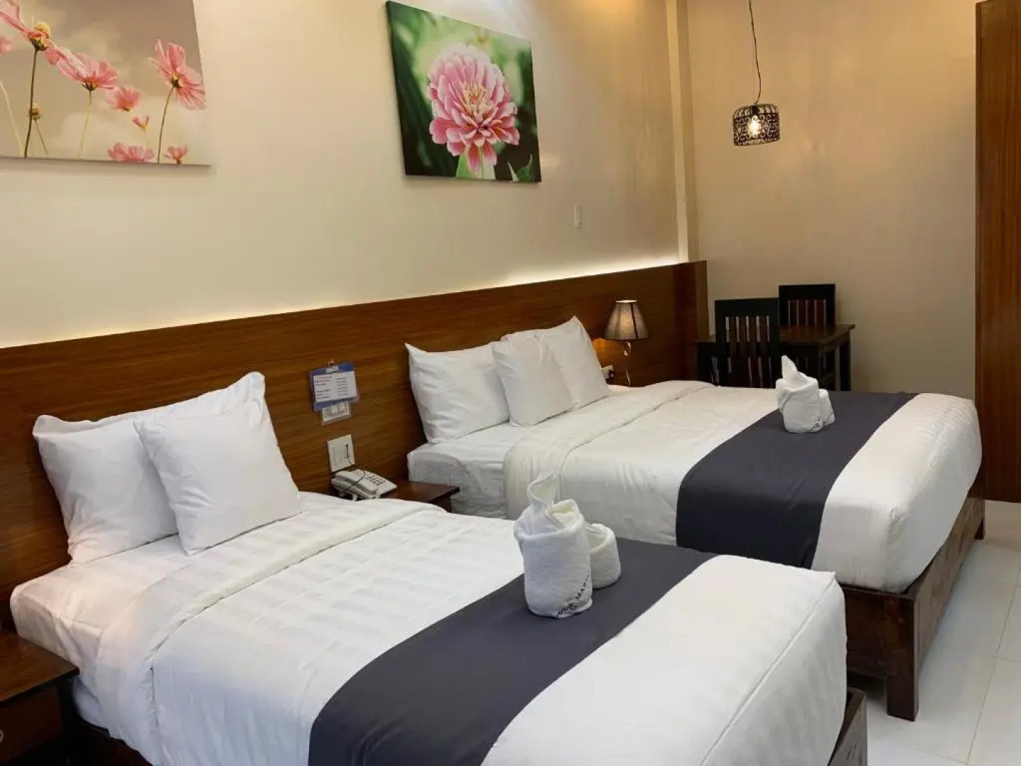 Villa MJ Maristela Beach Resort