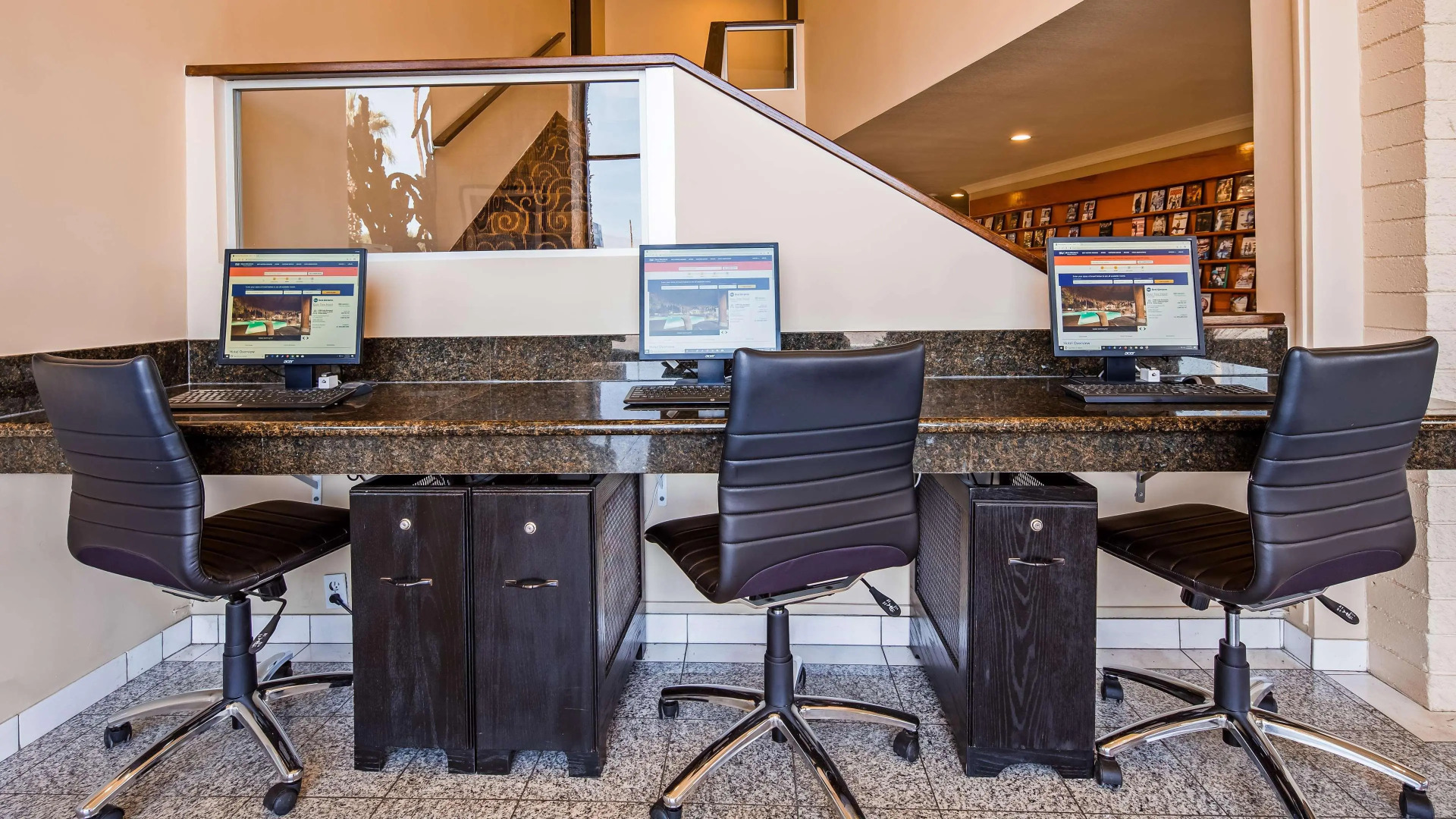 Best Western Date Tree Hotel