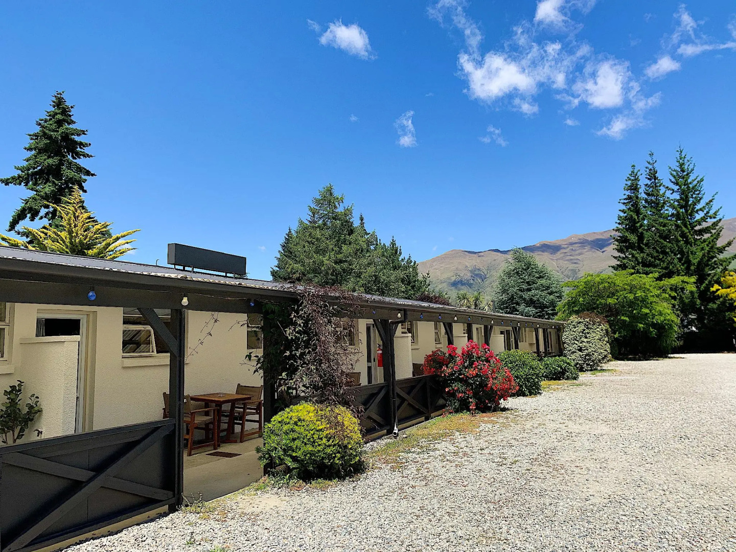 Archway Motel & Chalets