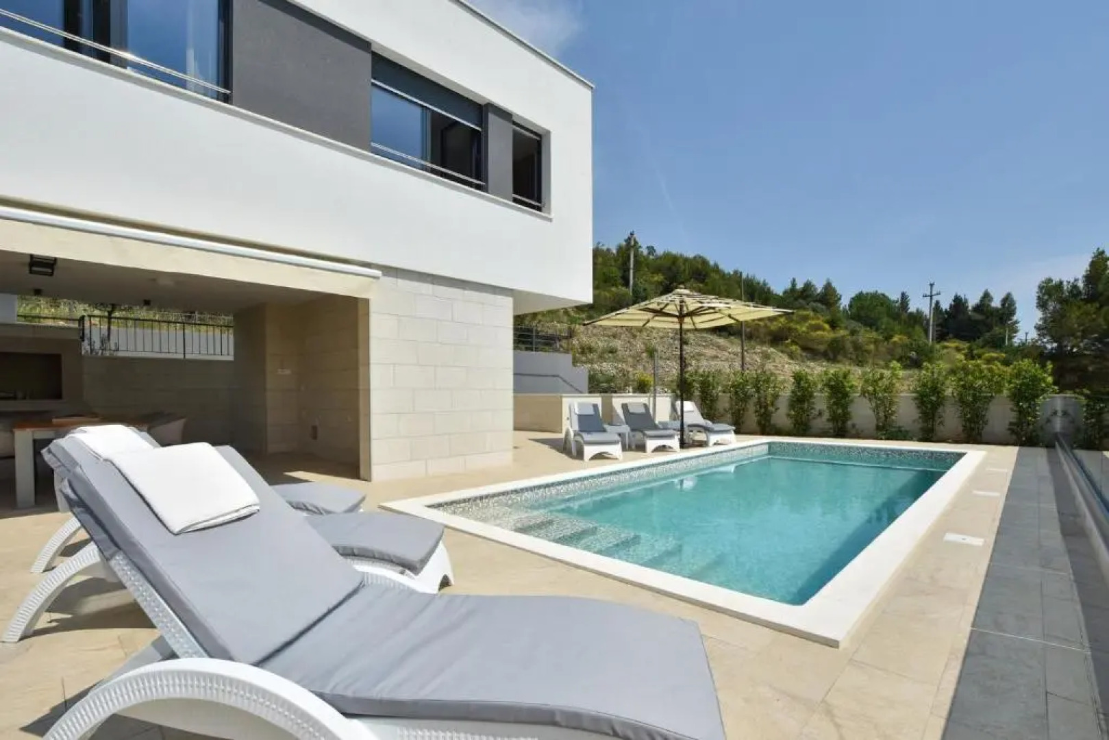 Luxury, seafront Villa IVAN with heated pool only 100m from beach