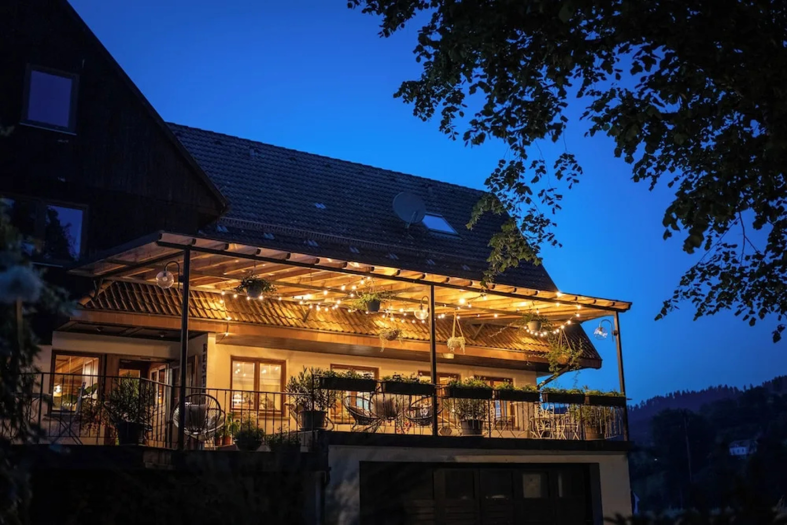 Engel 16 - Adults Only