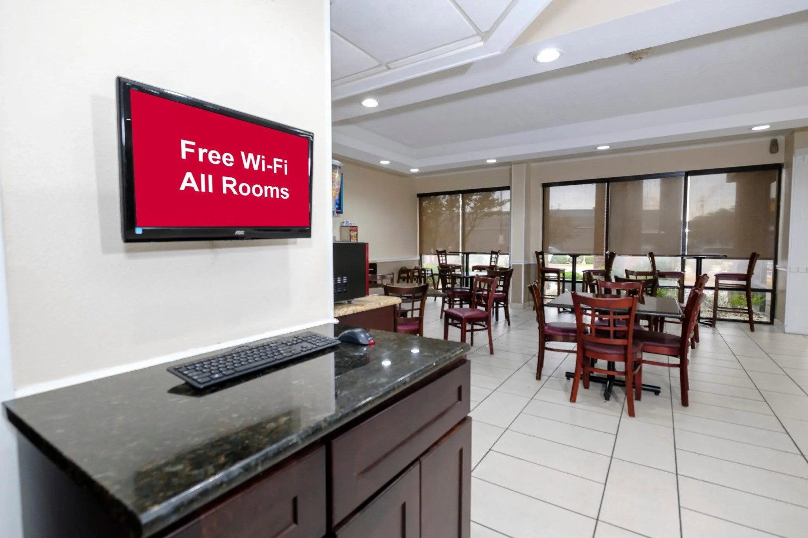 Red Roof Inn & Suites Jacksonville, NC