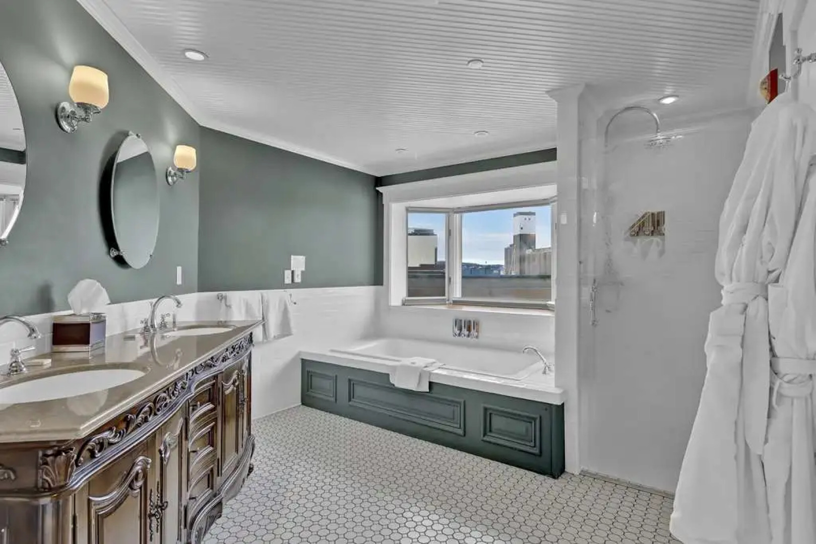 St James Hotel, a Historic Hotel of America