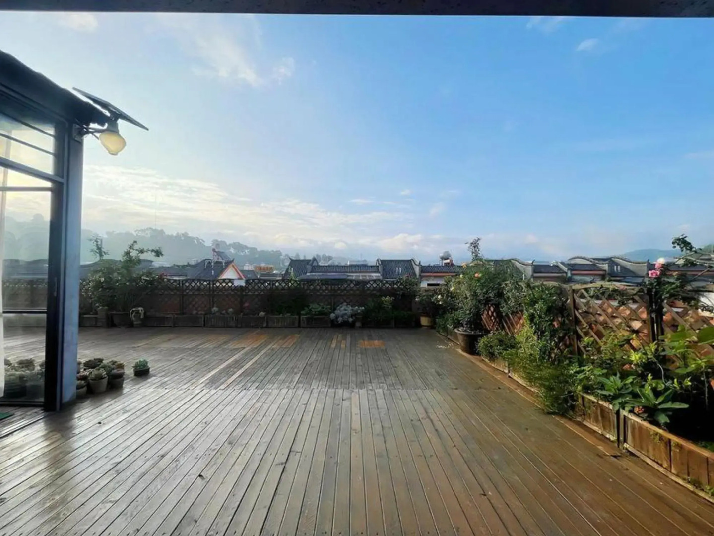 Mijng Qiyuan Minority Theme Hotel