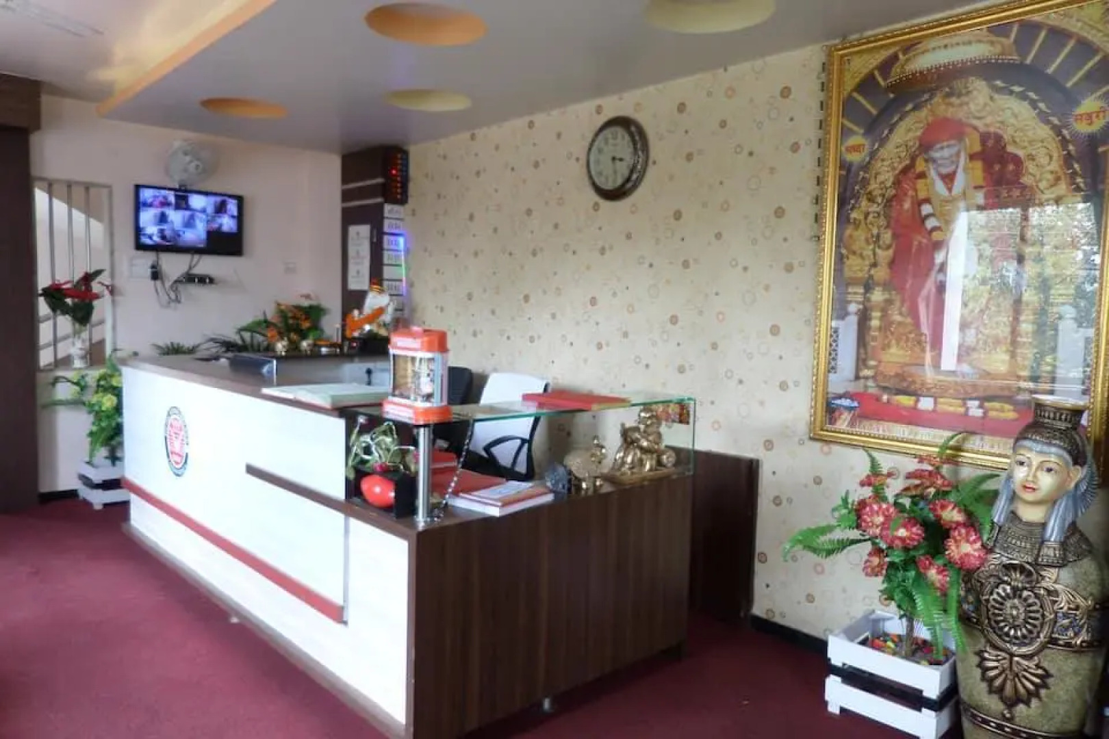 Saibaba International Supreme Hotel