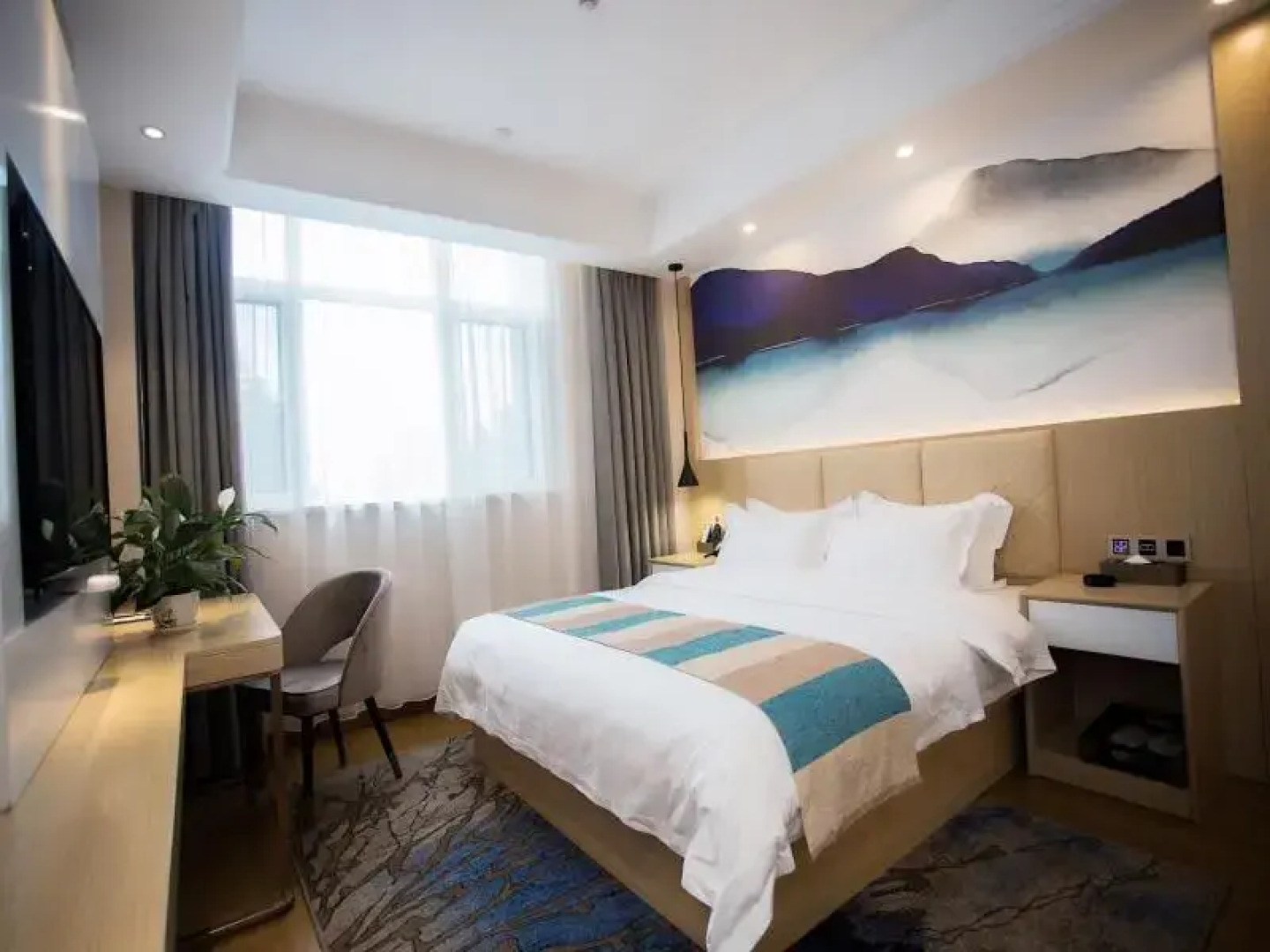 VX Hotel (Heze Dingtao District Taoyi Road)