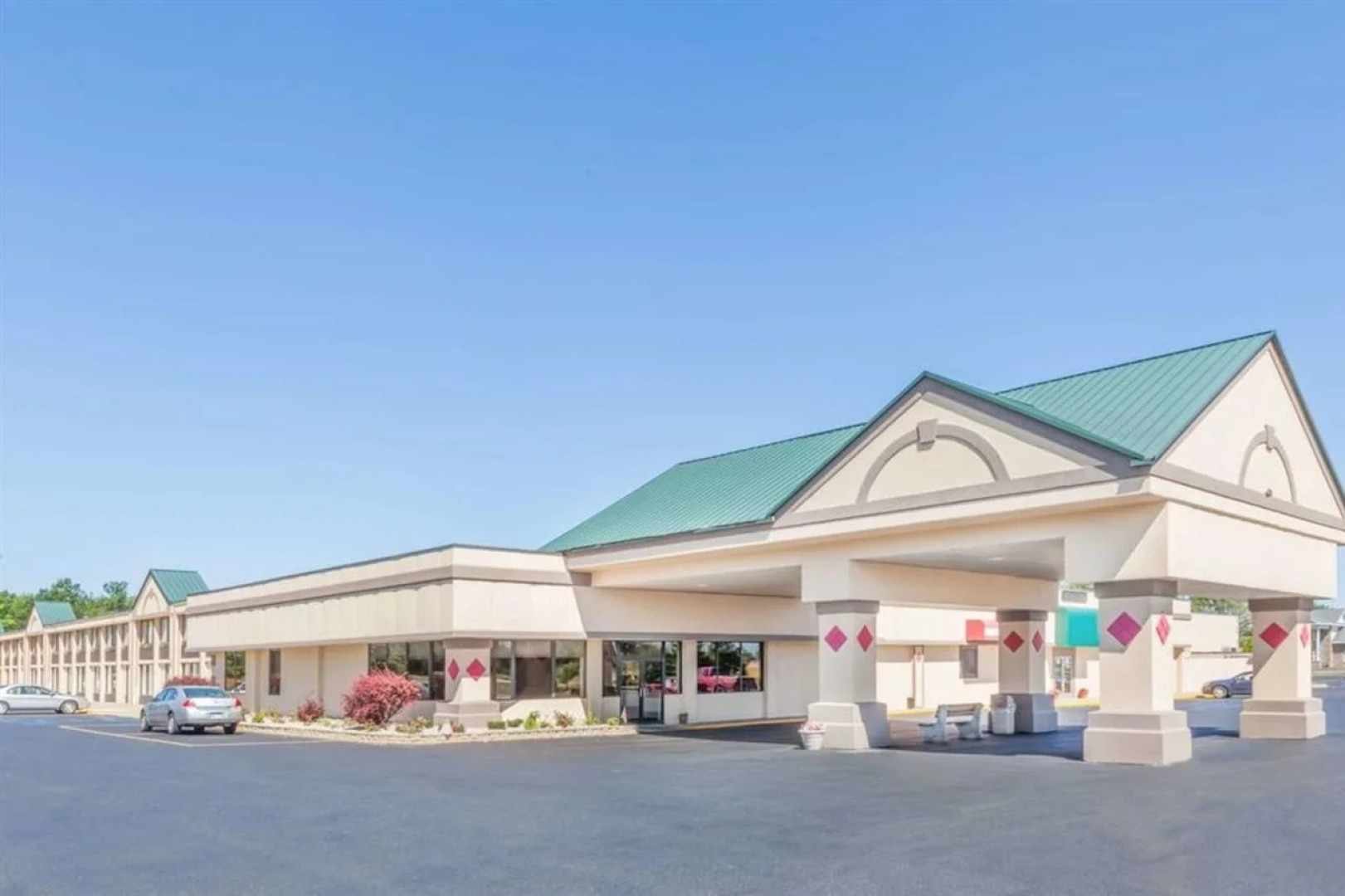 Ramada Hotel & Conference Center by Wyndham Grayling