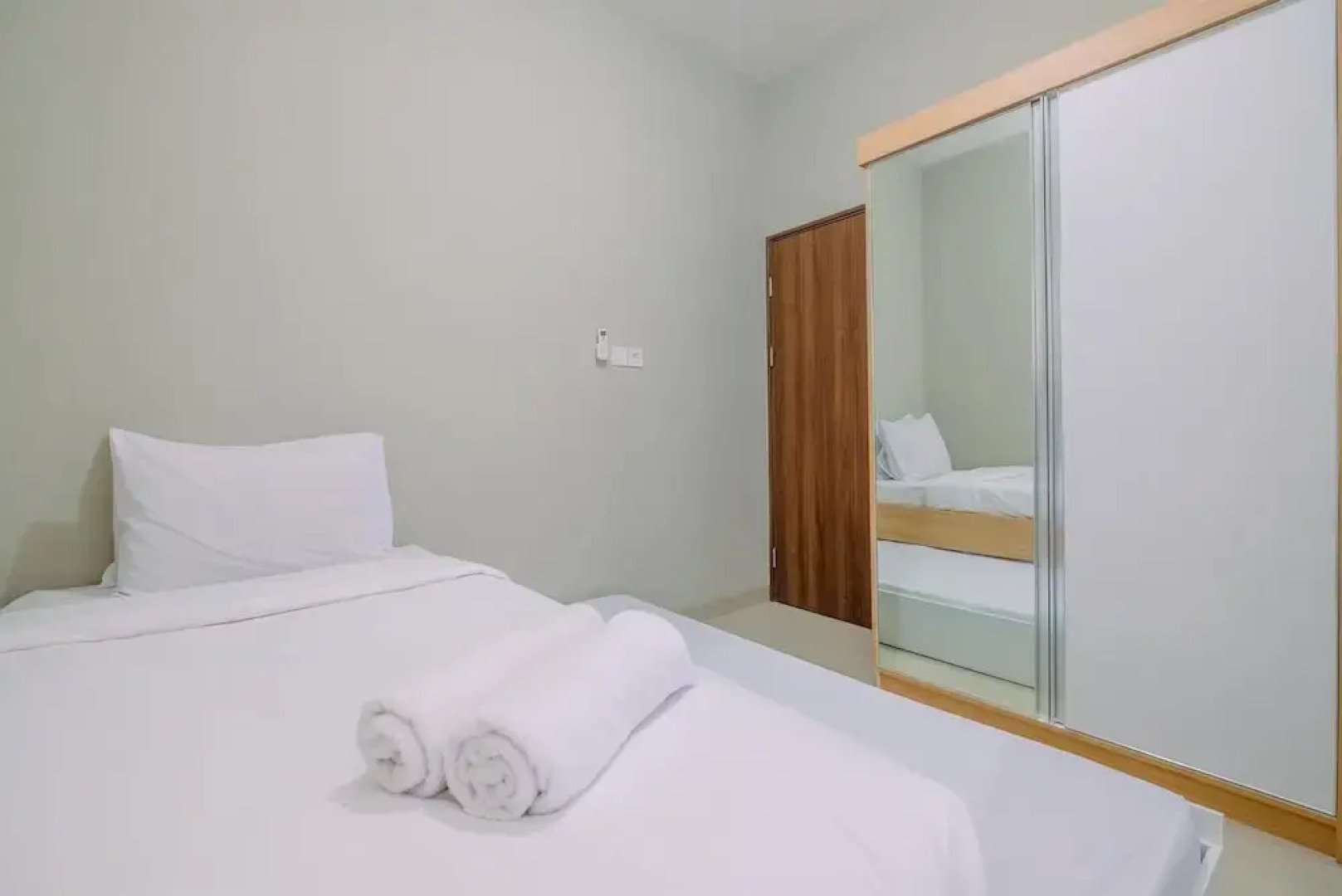 Modern Look 1BR at LRT City Sentul - Royal Sentul Park Apartment