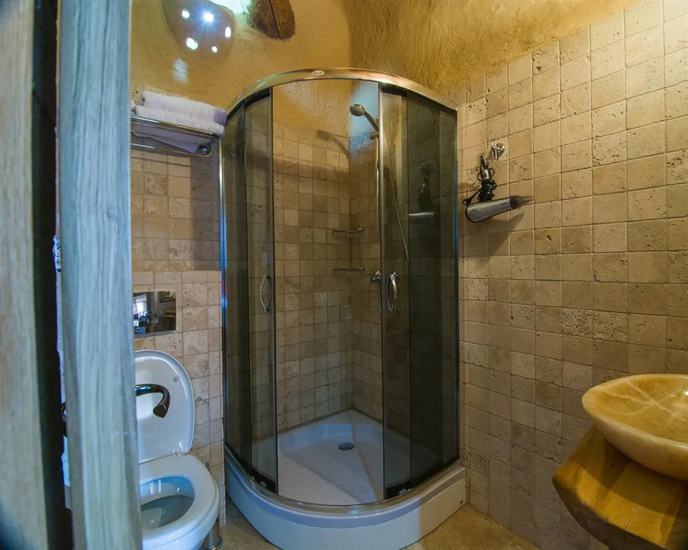 Ом Дом Отель