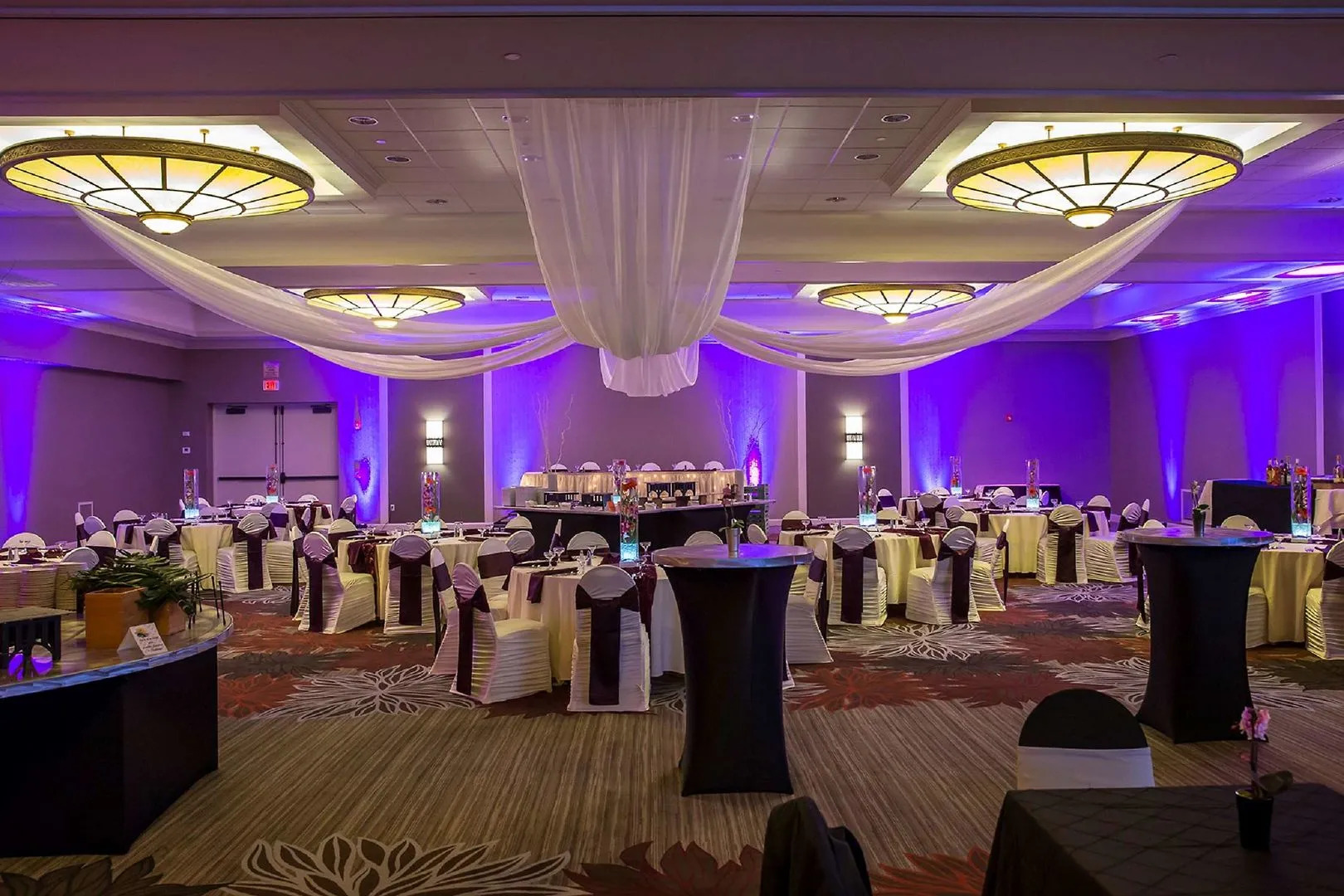 Doubletree by Hilton Pittsburgh — Green Tree