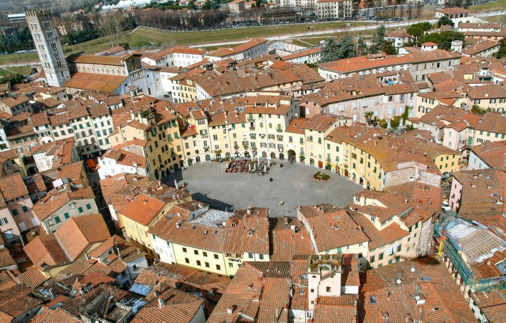 Beautiful Home in Altopascio With 2 Bedrooms and Wifi