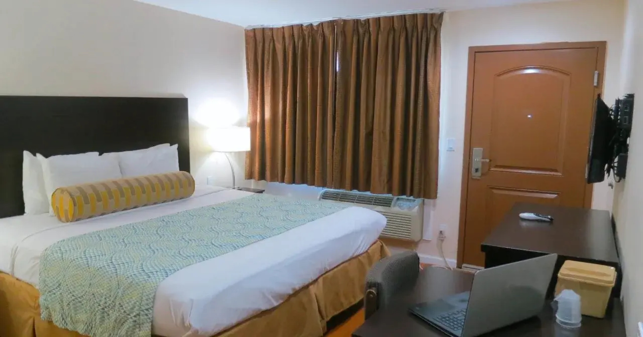 Americas Best Value Inn & Suites Escondido