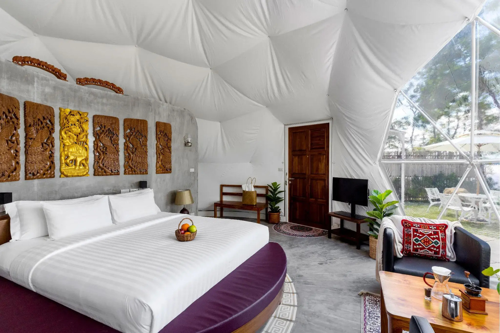 Bansaeo Garden and Resort