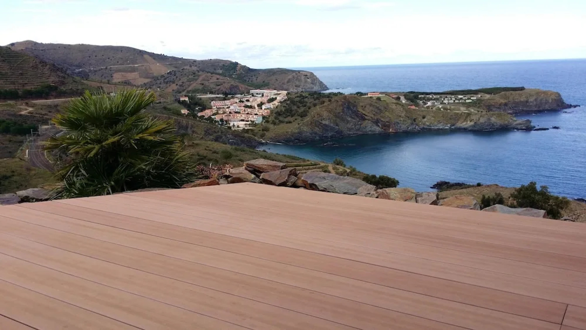 Studio in Cerbère, With Wonderful sea View, Furnished Terrace and Wifi