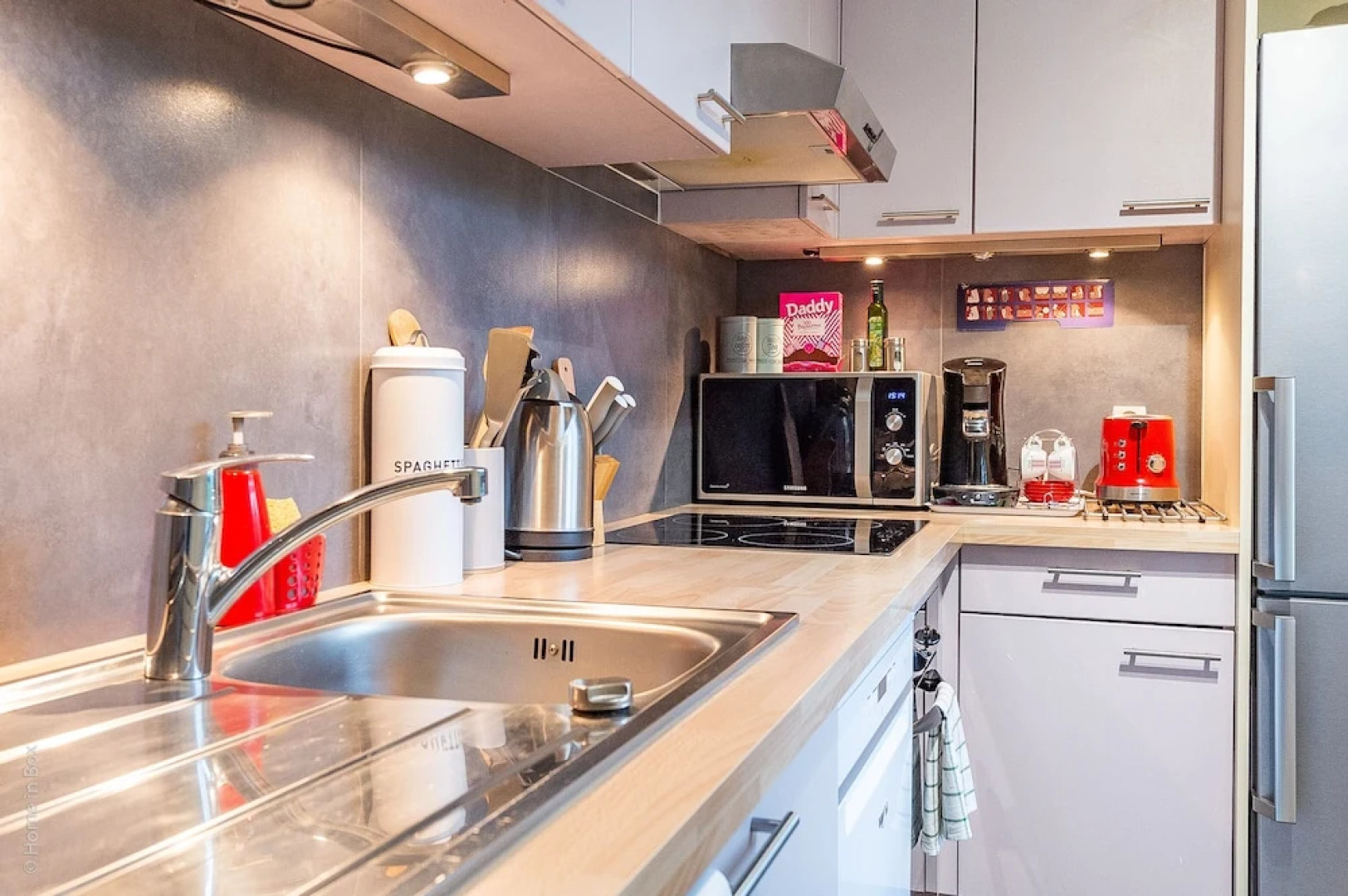 Panda Suite - Fairytale Factory