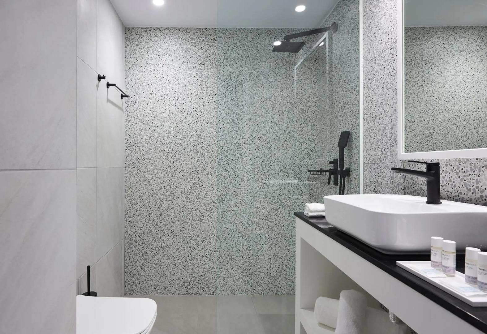 Dimitra Beach Hotel & Suites