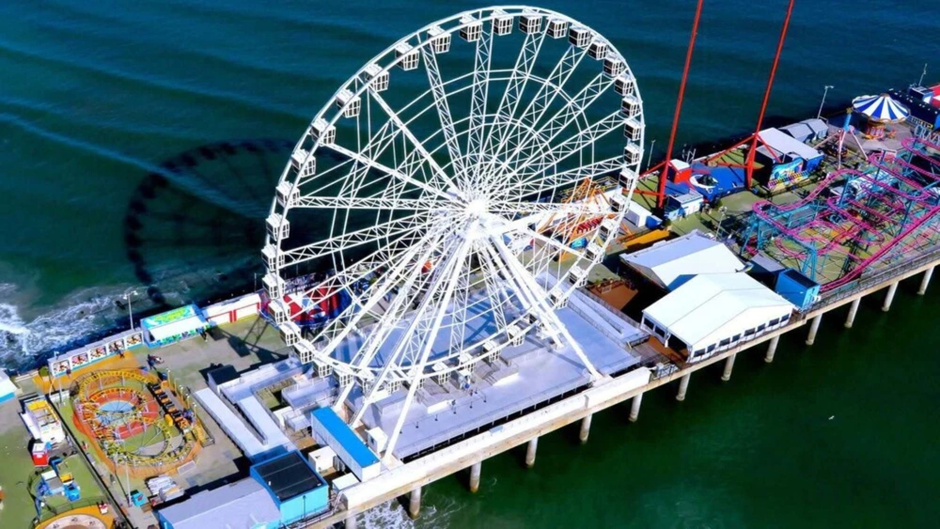 TWO Separate Stylish Cozysuites on the Boardwalk