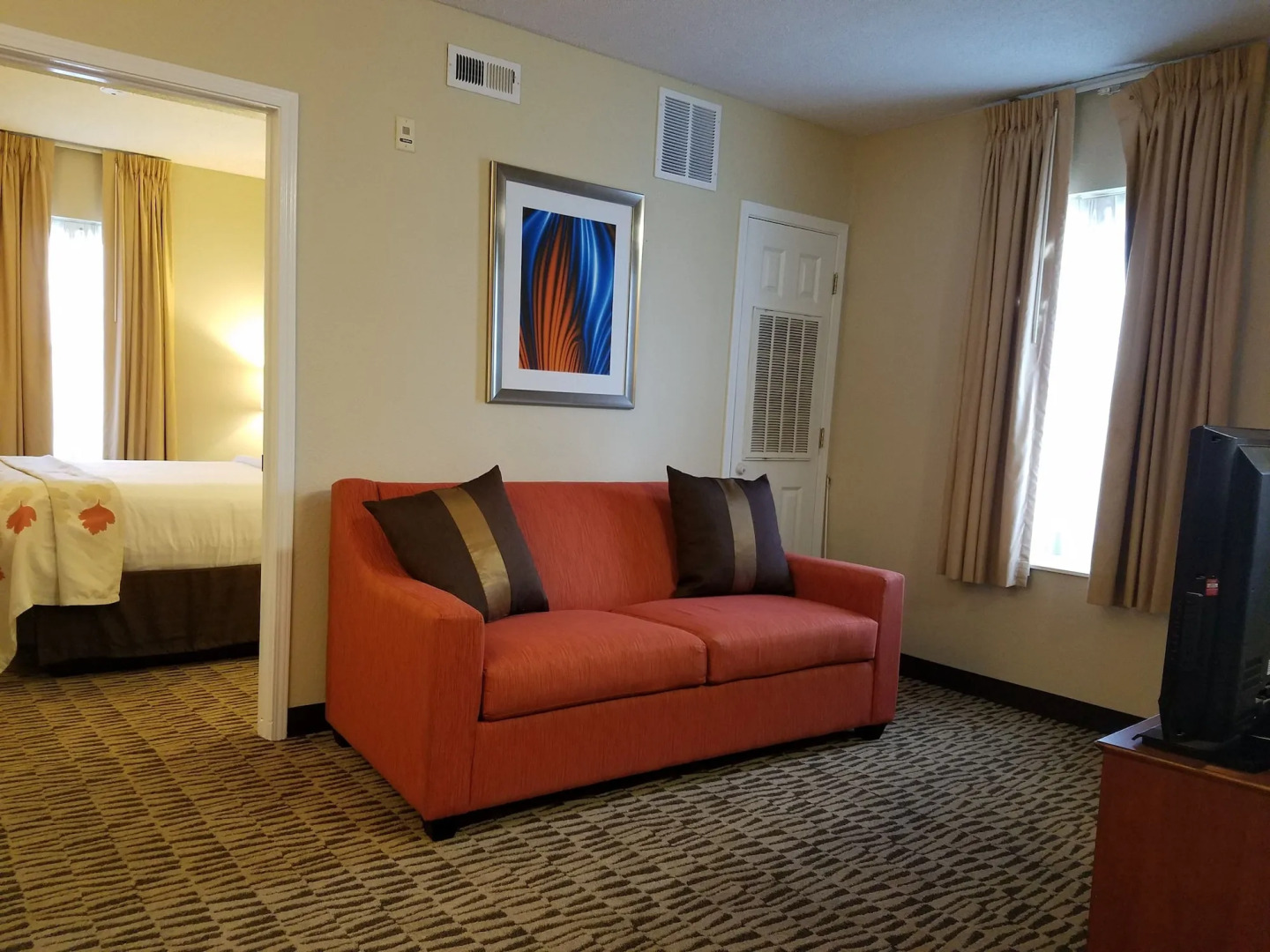 Hawthorn Suites by Wyndham Louisville North