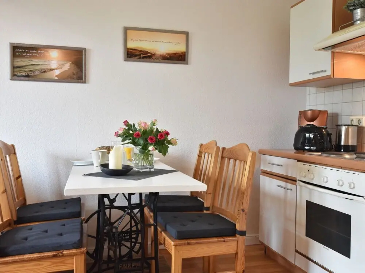 Spacious Apartment in Stove with Waterfront