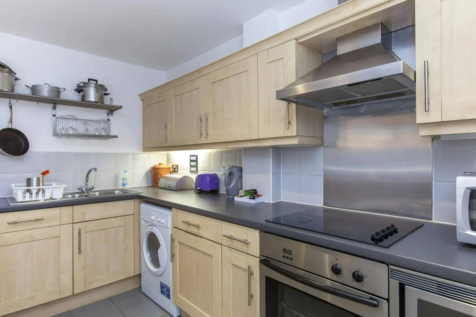 Club Living - Tower Hill Apartments