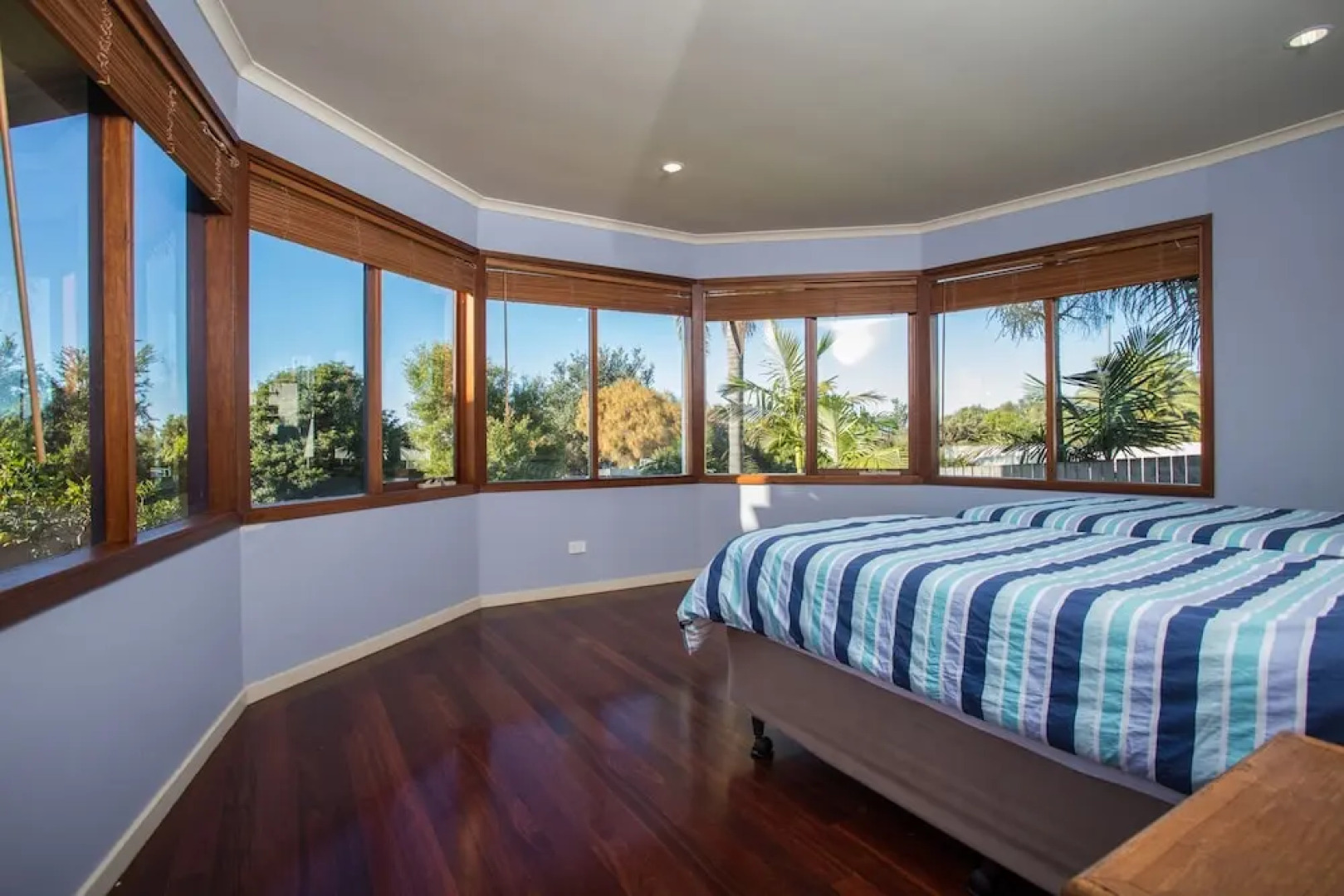 Tura Beach House On Pacific Way