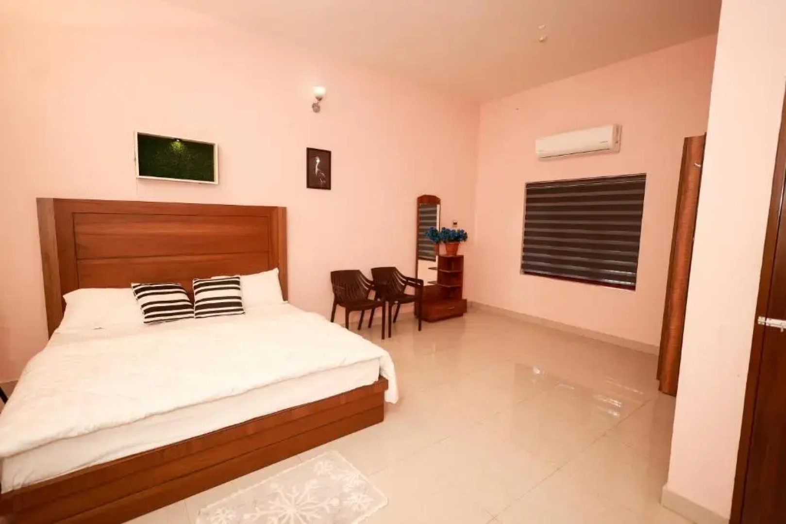 Sreedevi Gardens by Suresh Palad